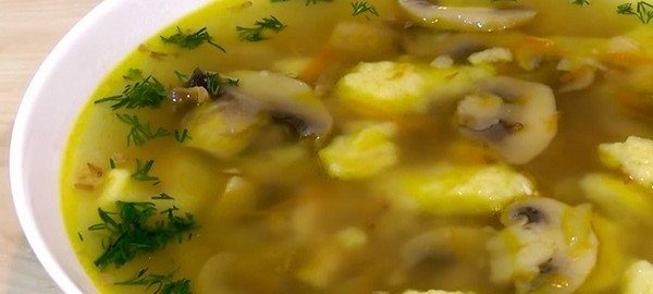 Гречневый суп с грибами и картофельными клецками